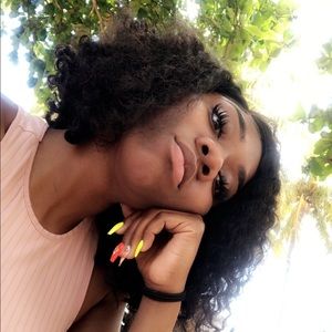 Meet your Posher, Mickelle